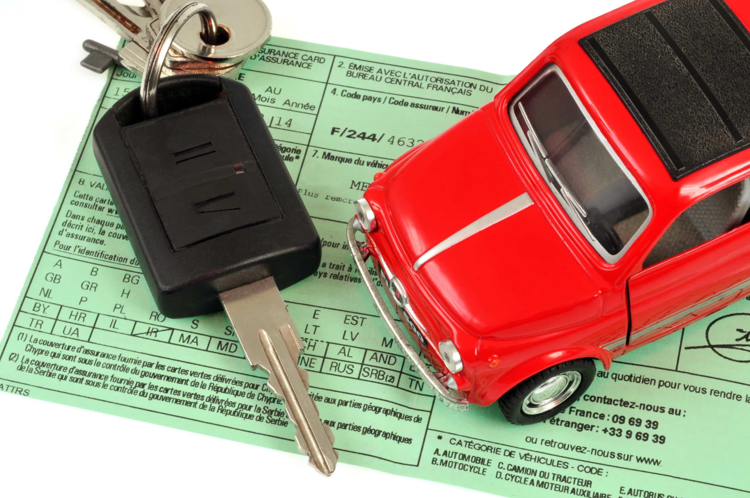 Intervention clé auto ClédiagService – Remise de facture et attestation pour assurance